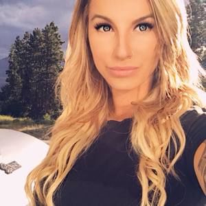 Meet your Posher, Nikki